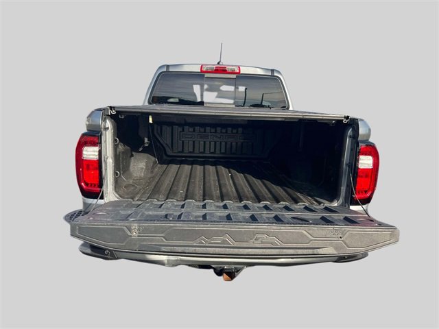 Used 2024 GMC Canyon Denali image 11