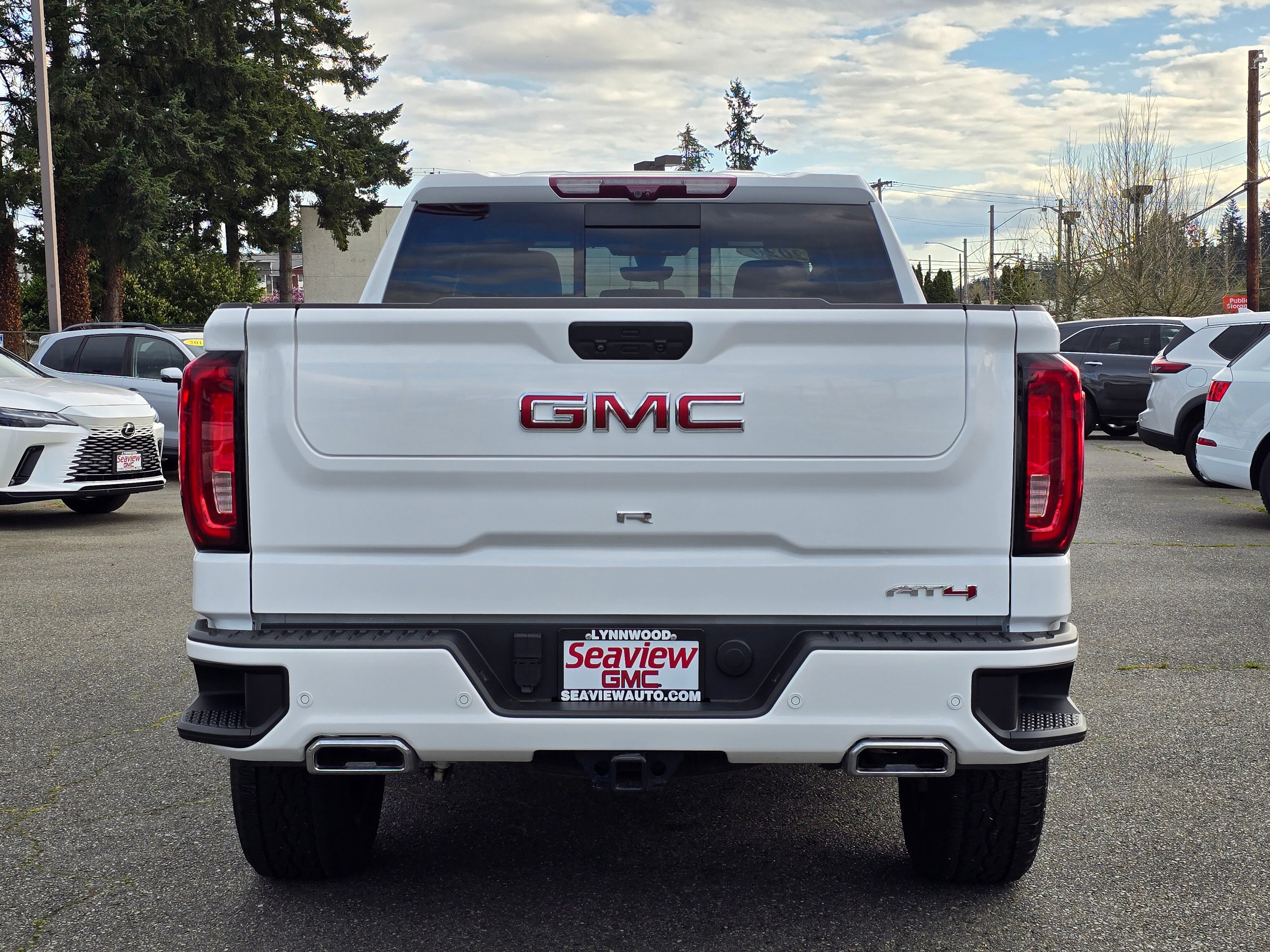 Used 2020 GMC Sierra 1500 AT4 w/ AT4 Premium Package AWD/4WD image 6