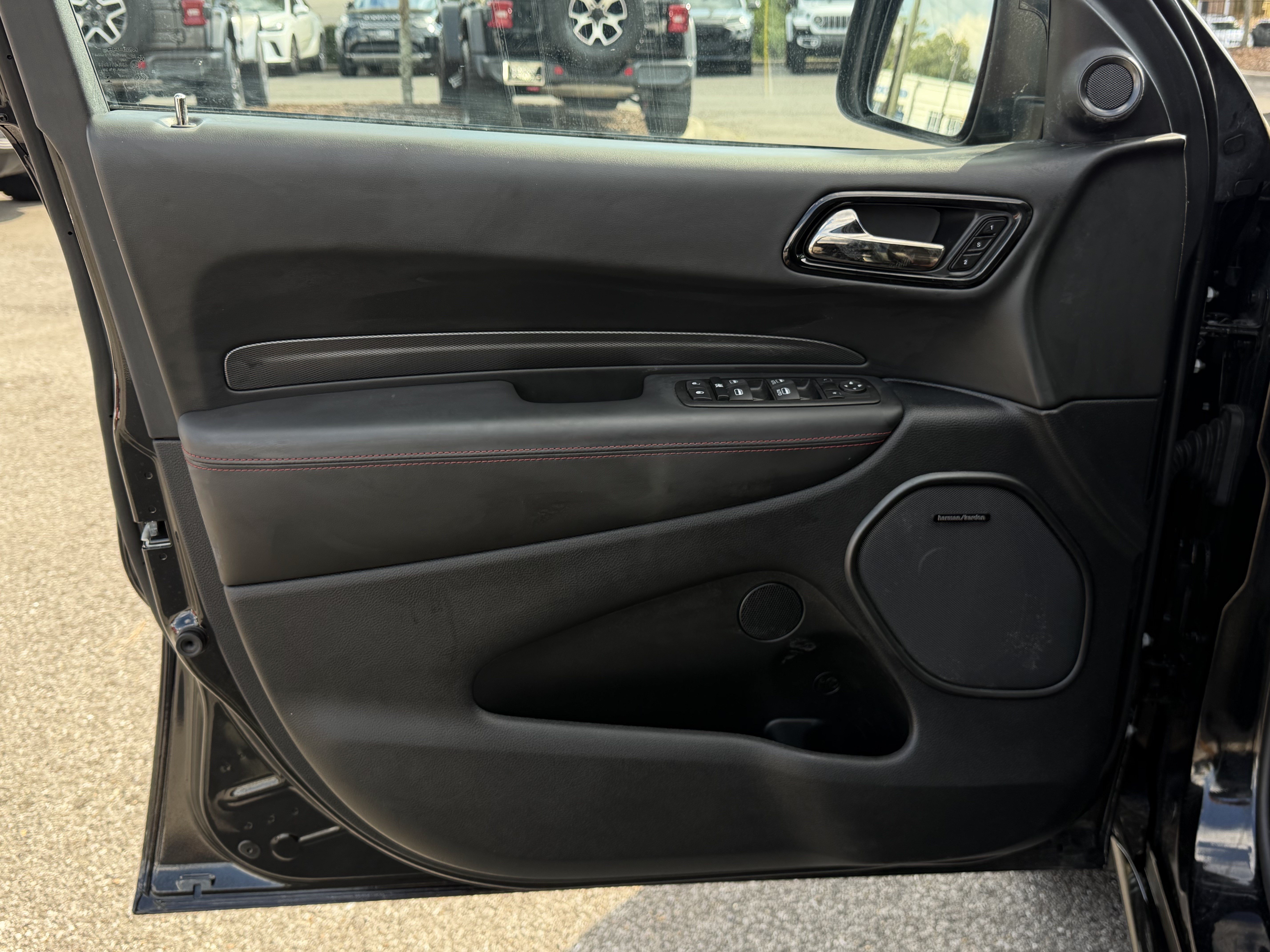 Used 2025 Dodge Durango GT AWD/4WD image 14
