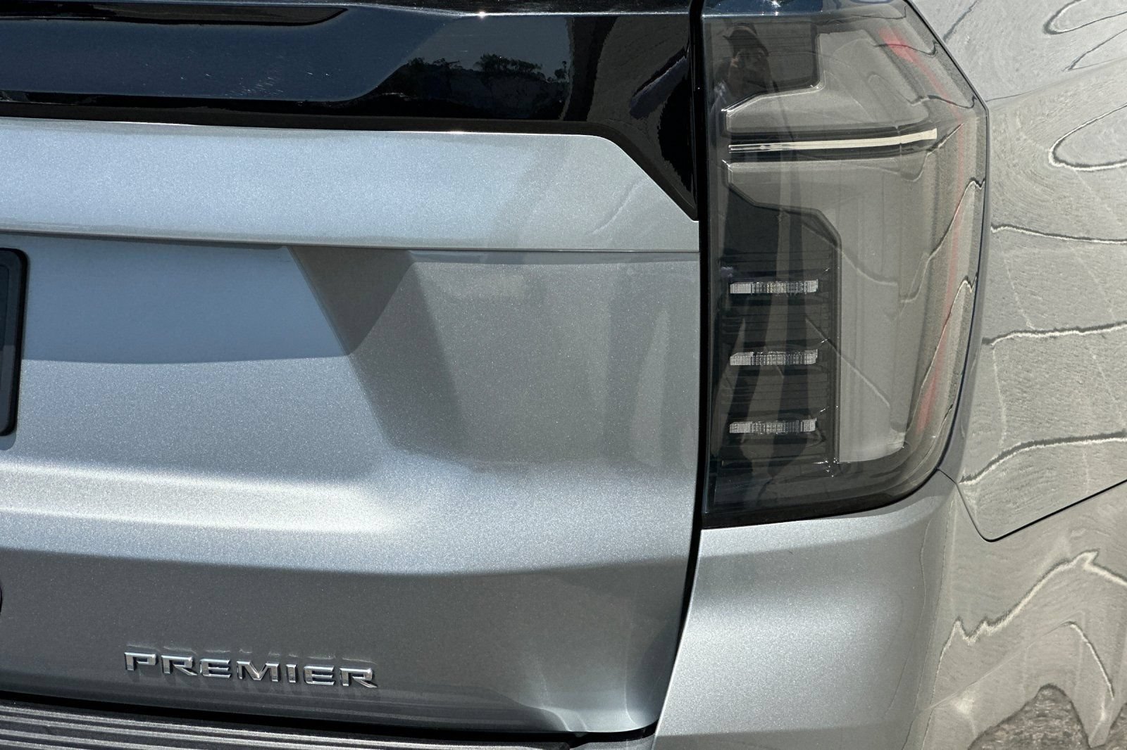 Certified 2025 Chevrolet Tahoe Premier AWD/4WD image 40