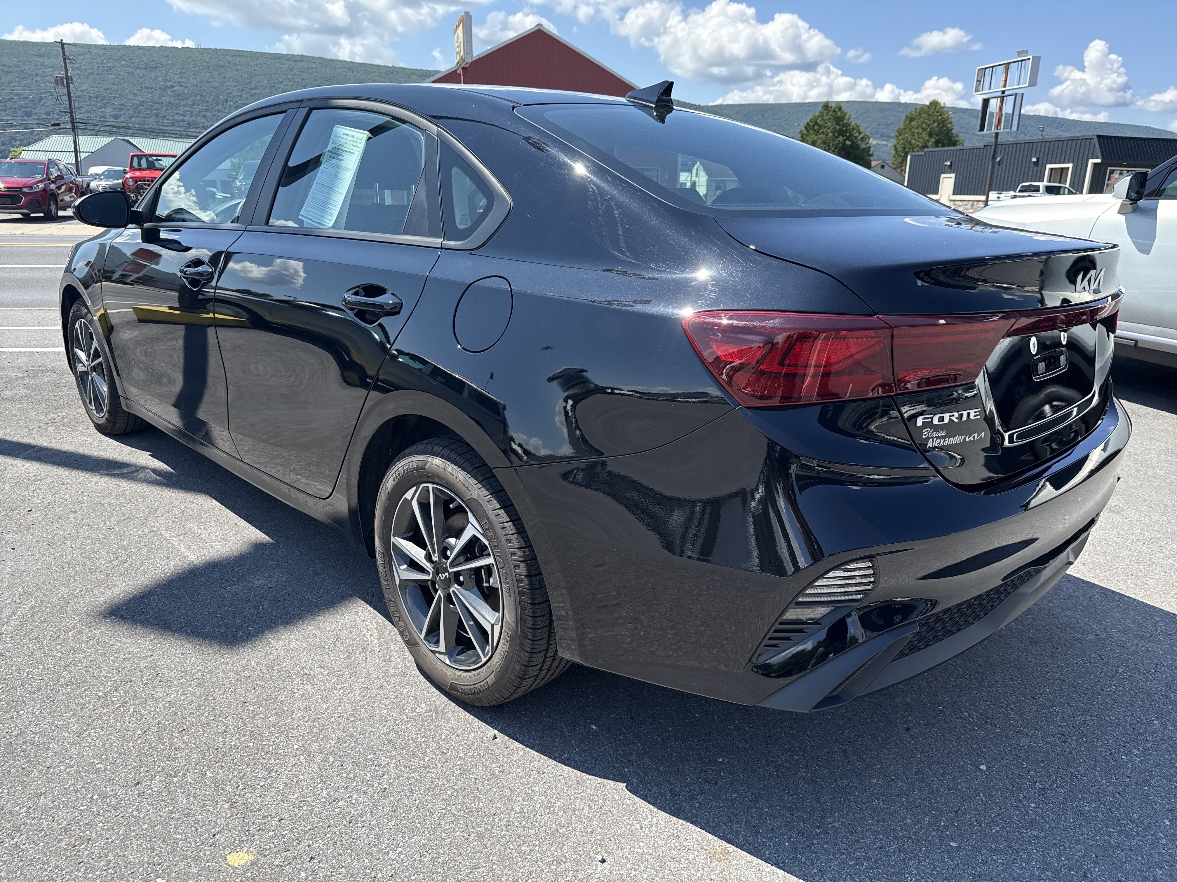 Certified 2024 Kia Forte LXS w/ LXS Technology Package FWD image 6