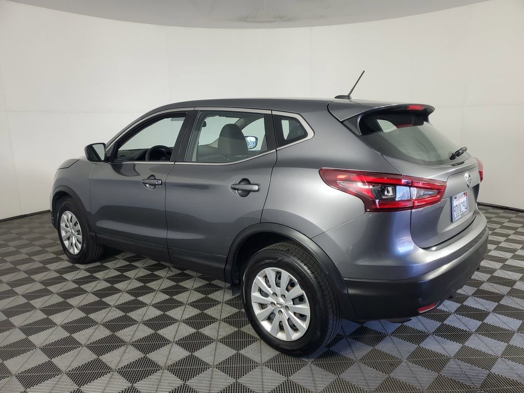 Used 2020 Nissan Rogue Sport S image 6