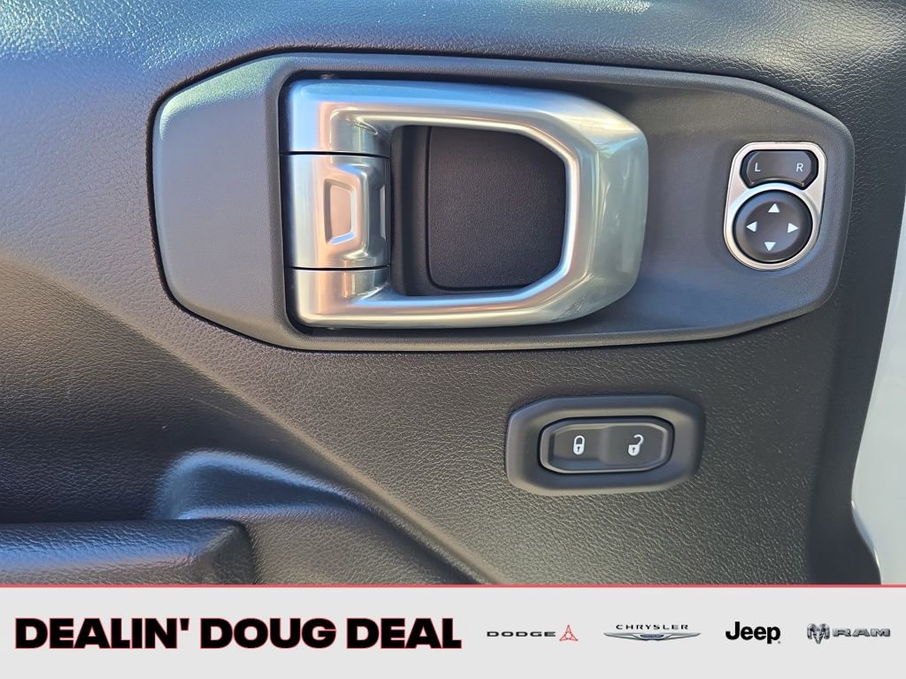 Used 2024 Jeep Gladiator Sport image 12