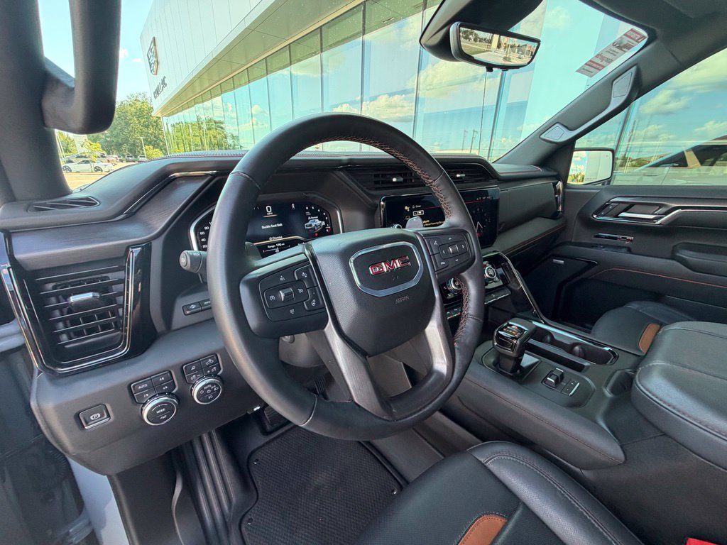 Used 2024 GMC Sierra 1500 AT4 w/ Technology Package AWD/4WD image 18