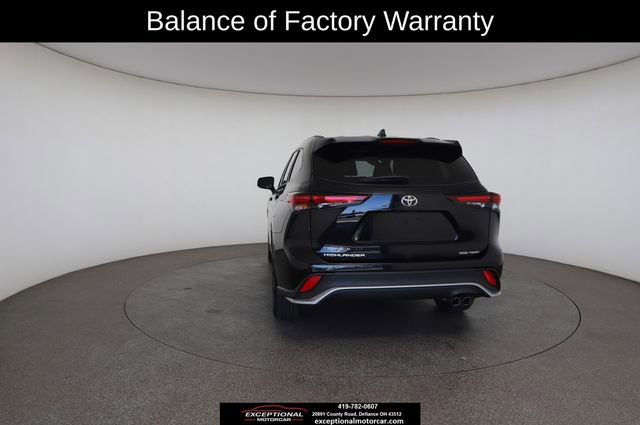 Used 2025 Toyota Highlander XSE AWD/4WD image 14