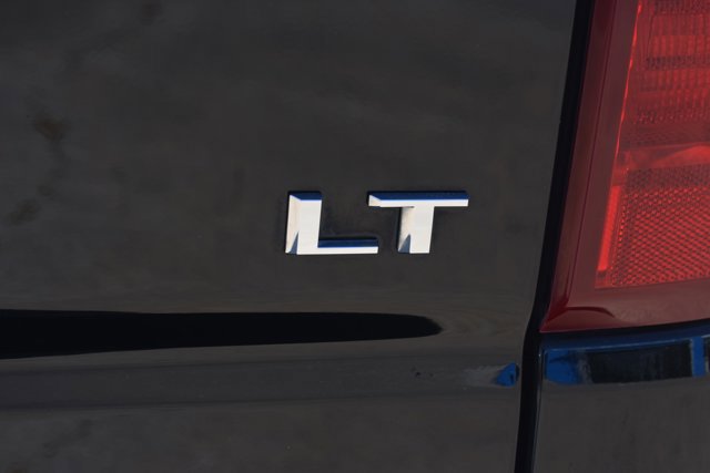 Used 2025 Chevrolet Silverado 1500 LT image 7