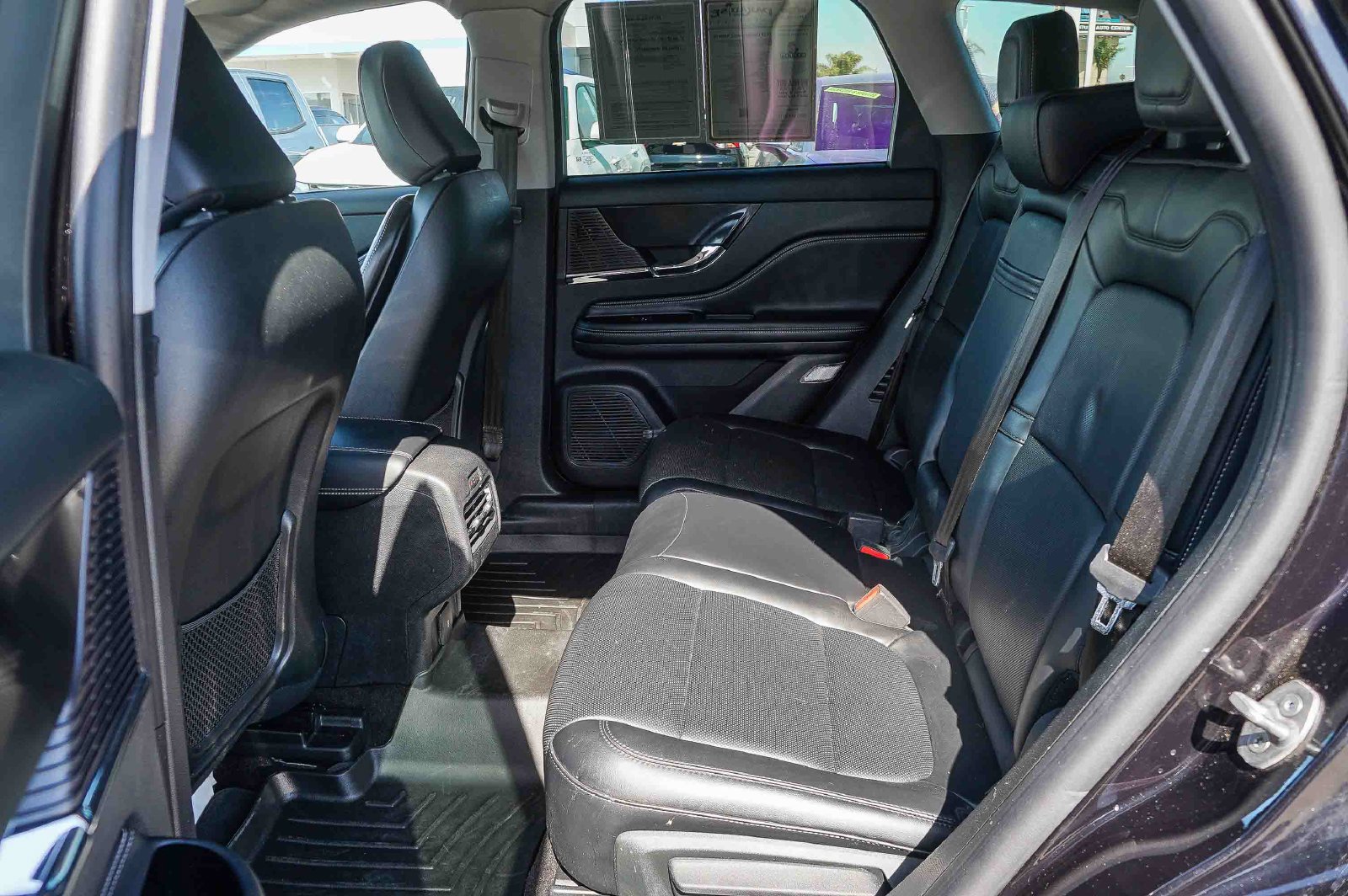 Used 2022 Lincoln Corsair Reserve w/ Equipment Group 201A FWD image 21