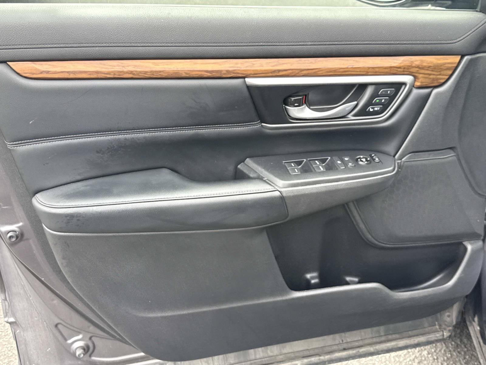 Used 2020 Honda CR-V Touring image 17