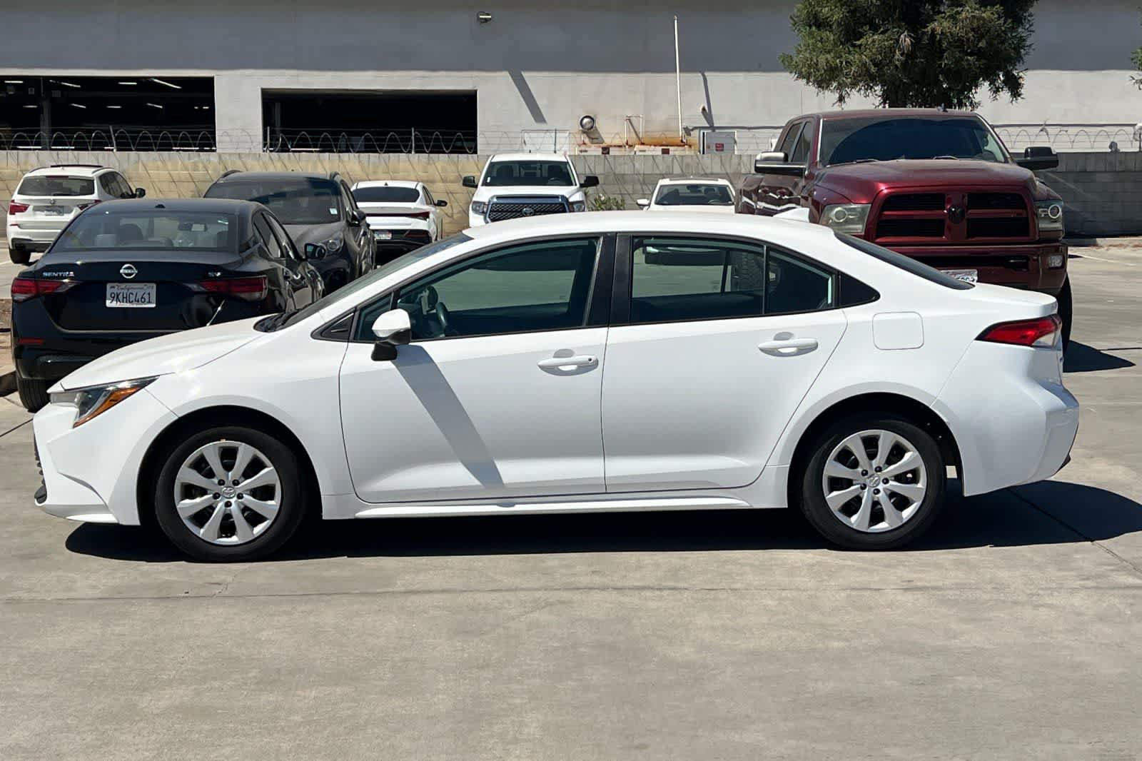 Used 2025 Toyota Corolla LE FWD image 6