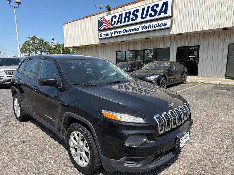 Used 2014 Jeep Cherokee Sport FWD image 1
