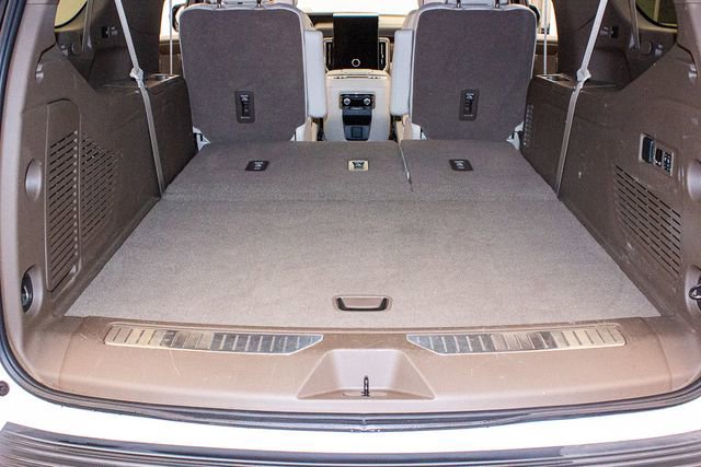 Used 2025 GMC Yukon XL Denali image 15