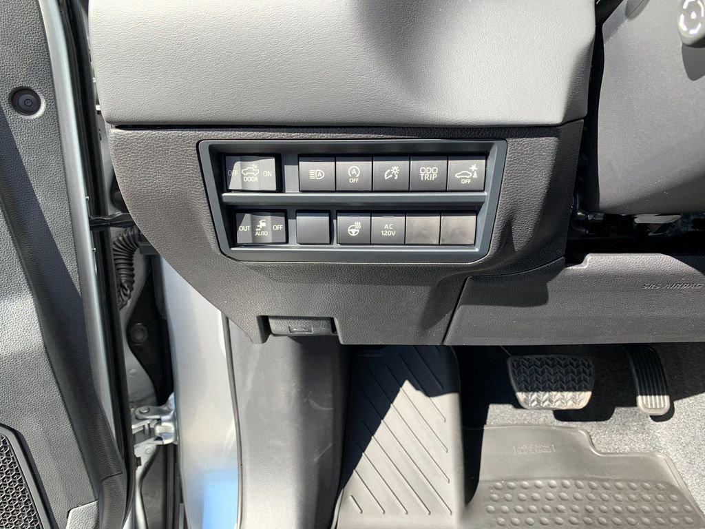 New 2026 Toyota Tundra Platinum AWD/4WD image 31