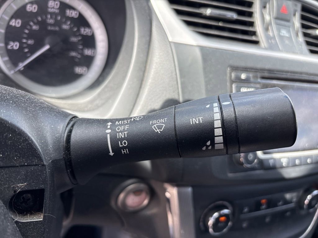 Used 2015 Nissan Sentra SR FWD image 27