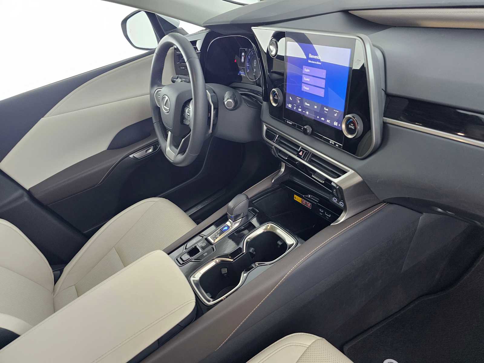 Used 2024 Lexus RX 350 FWD w/ Technology Package image 11