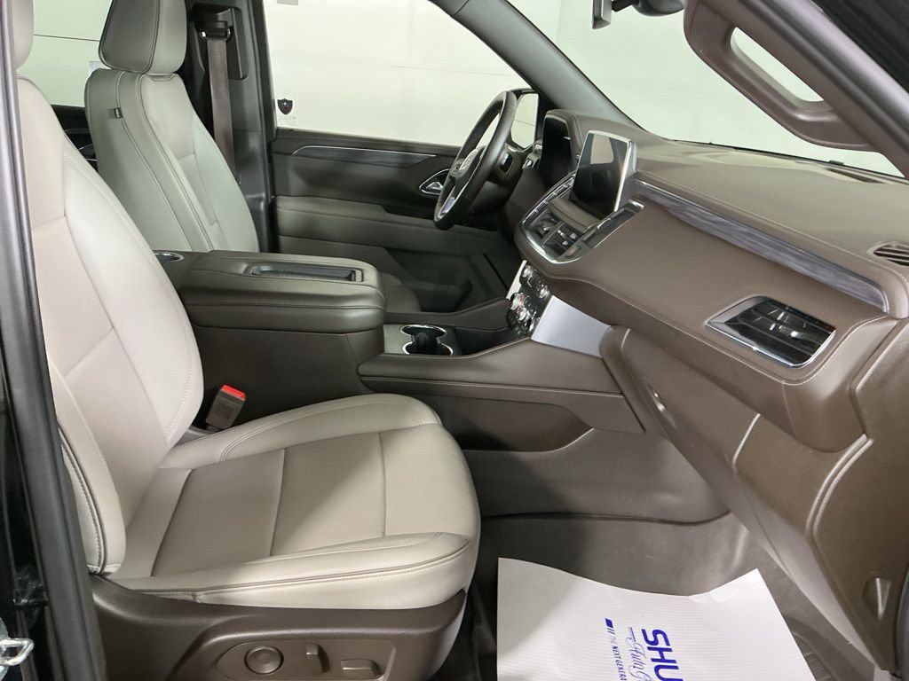 Used 2022 GMC Yukon SLT w/ SLT Luxury Package AWD/4WD image 25