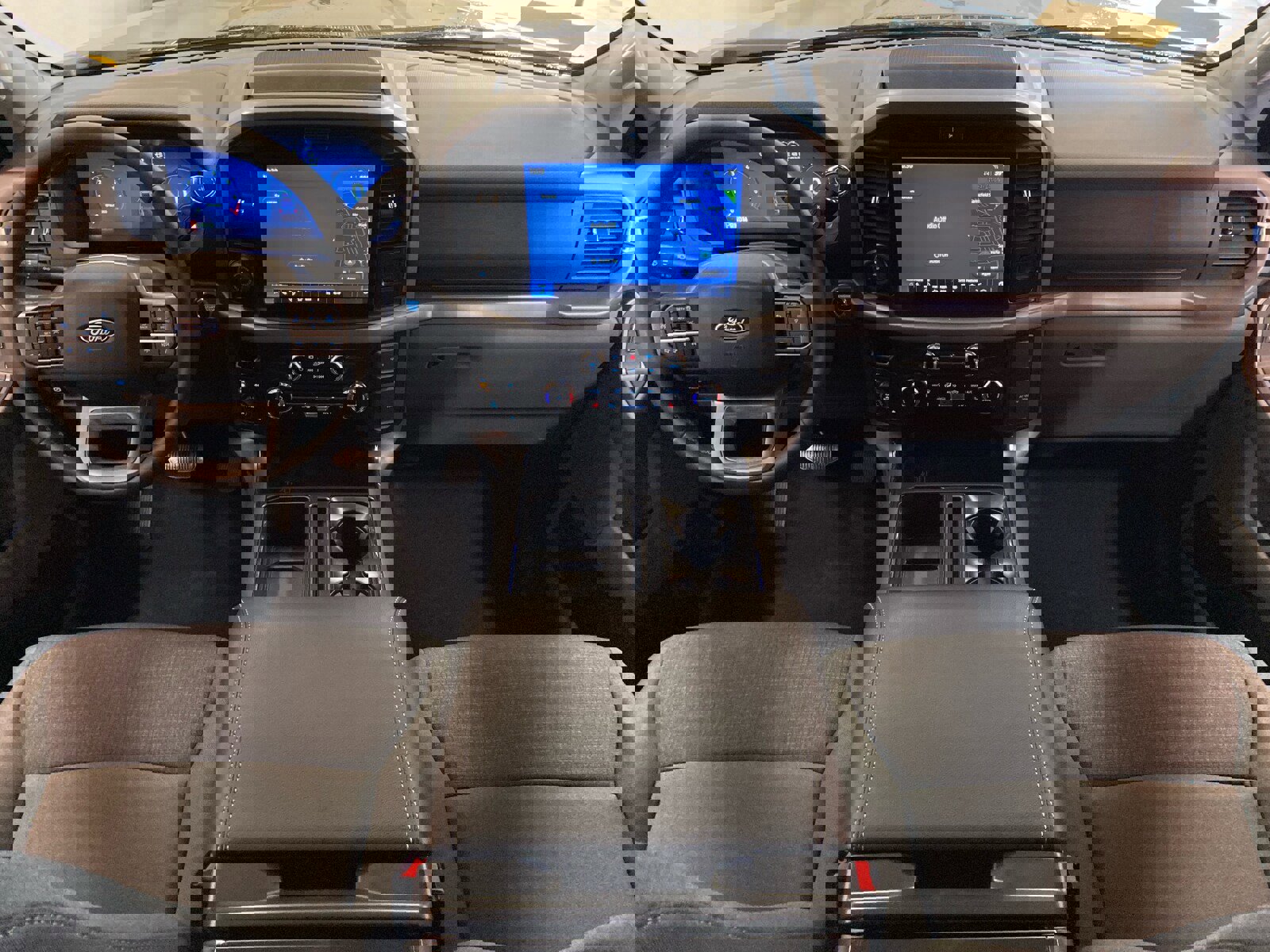 New 2025 Ford F150 XLT w/ Equipment Group 302A MID image 10