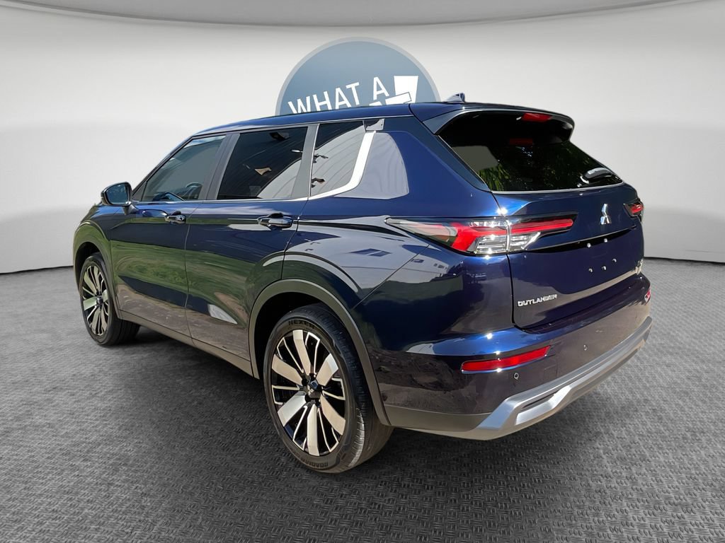 Used 2025 Mitsubishi Outlander SE AWD/4WD image 6