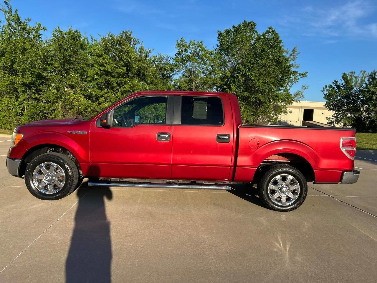 Used 2013 Ford F150 XLT w/ XLT Chrome Pkg image 9