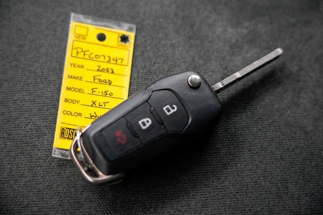 Used 2023 Ford F150 XLT w/ Trailer Tow Package image 35