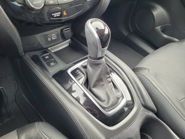 Certified 2019 Nissan Rogue SL w/ Premium Package FWD image 32