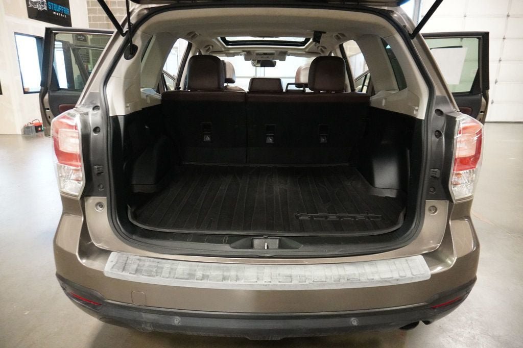 Used 2017 Subaru Forester 2.5i Touring AWD/4WD image 13