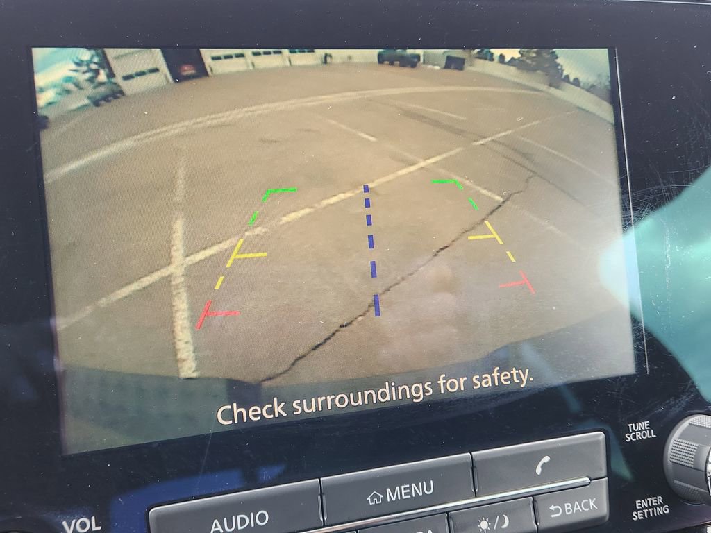 Used 2024 Nissan Titan SV w/ SV Bronze Edition Package image 21