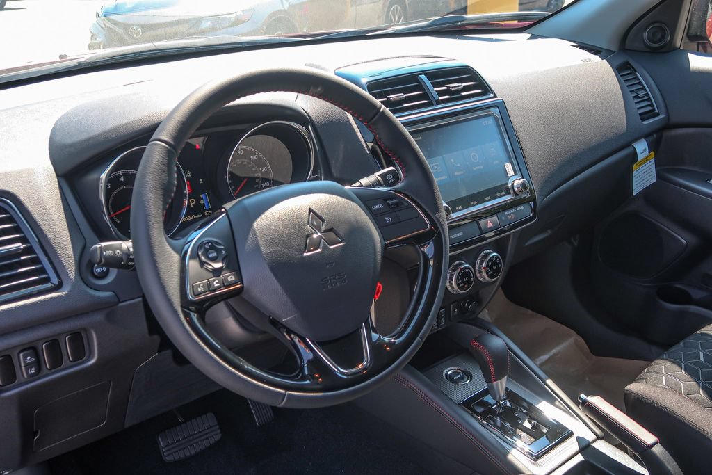 New 2027 Mitsubishi Outlander Sport LE AWD/4WD image 23
