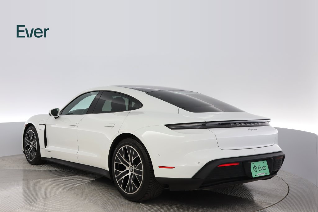 Used 2023 Porsche Taycan RWD image 17