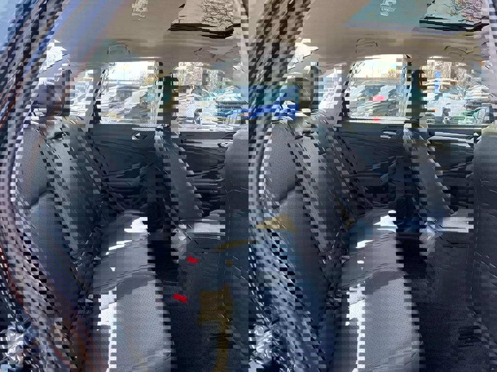 Used 2019 Volkswagen Jetta SE image 27