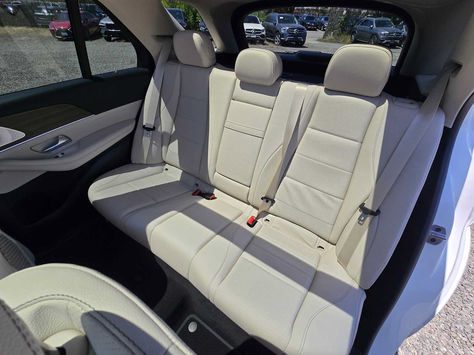 New 2026 Mercedes-Benz GLE 450e 4MATIC image 17