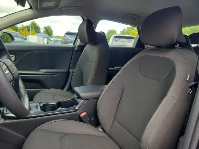 New 2026 Kia K4 FWD image 12