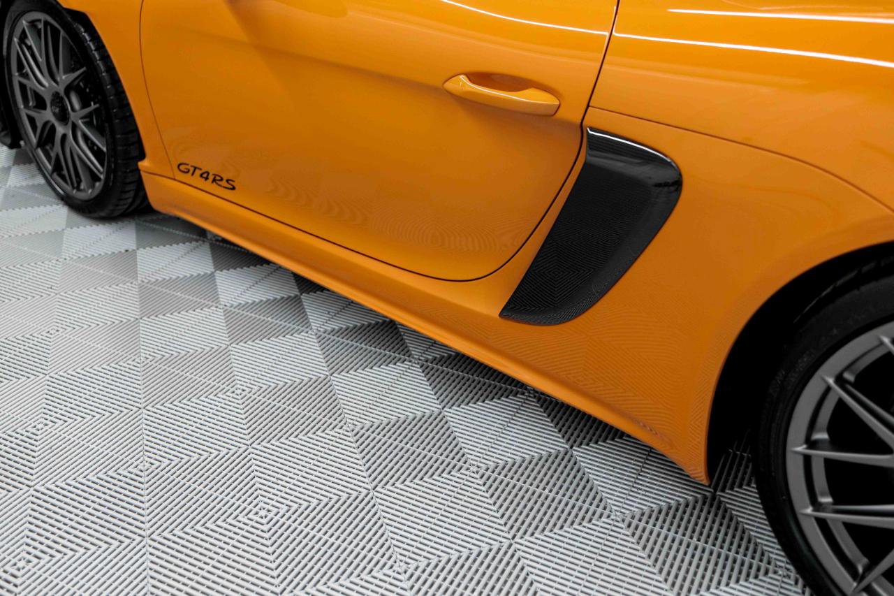 Used 2025 Porsche 718 Cayman GT4 RS image 37