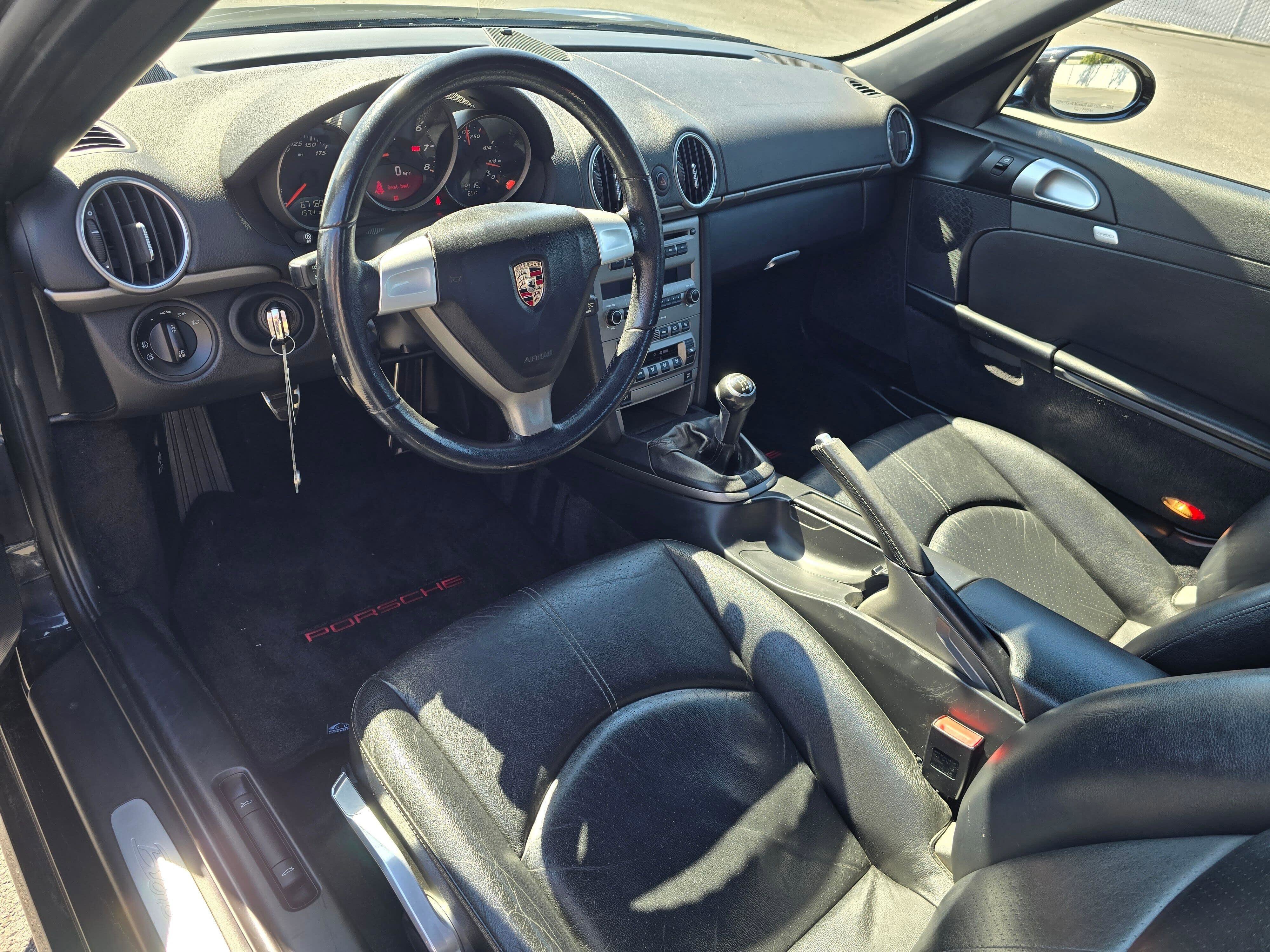 Used 2005 Porsche Boxster RWD image 2