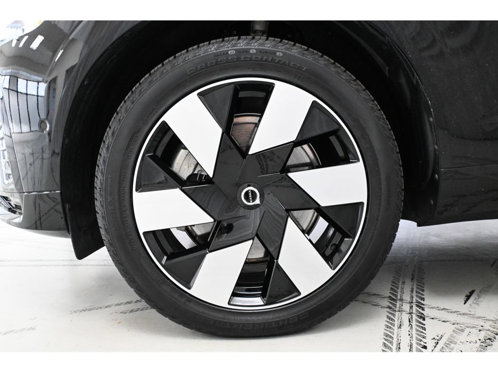 Used 2025 Volvo XC60 T8 Plus w/ Protection Package Premier AWD/4WD image 24