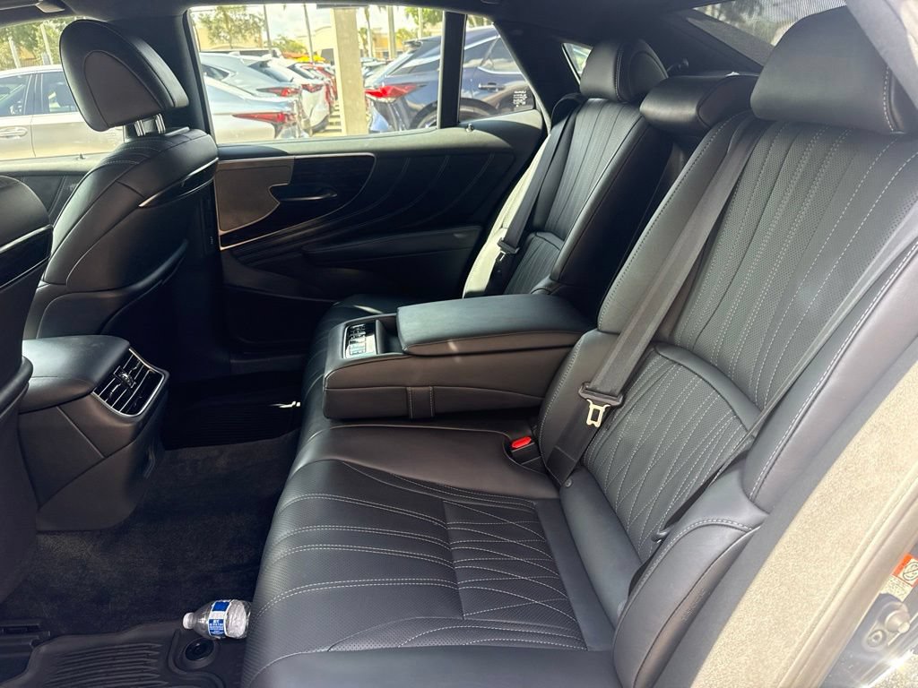 Used 2023 Lexus LS 500 w/ Interior Upgrade Package RWD image 16