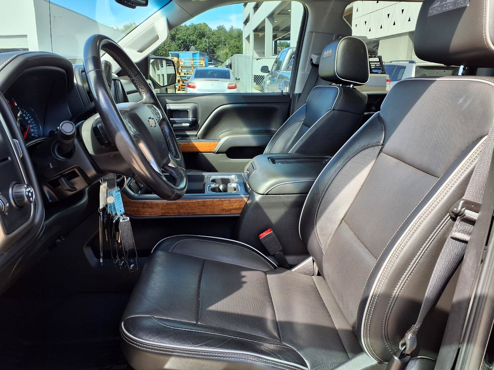 Used 2018 Chevrolet Silverado 1500 High Country RWD image 21