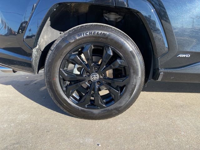 Certified 2024 Toyota RAV4 SE w/ Convenience Package image 22