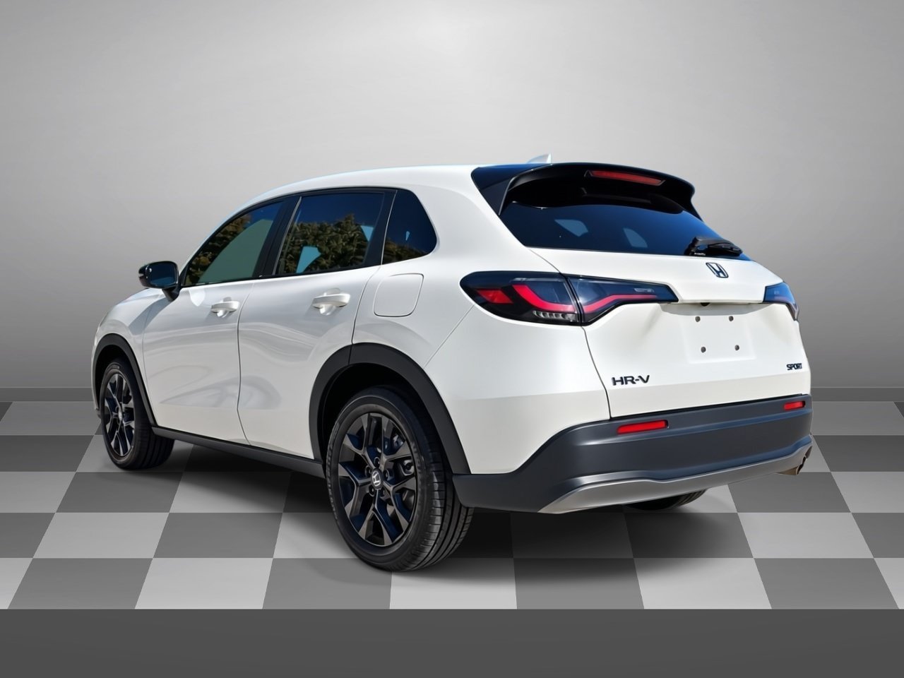 Used 2023 Honda HR-V Sport image 4