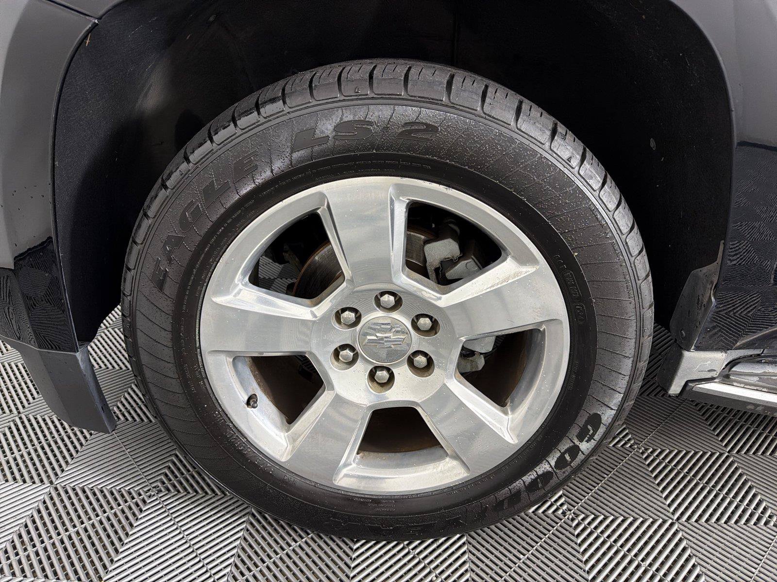 Used 2015 Chevrolet Tahoe LTZ RWD image 9