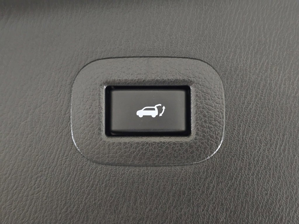 Used 2022 INFINITI QX80 Sensory w/ All-Season Package image 9