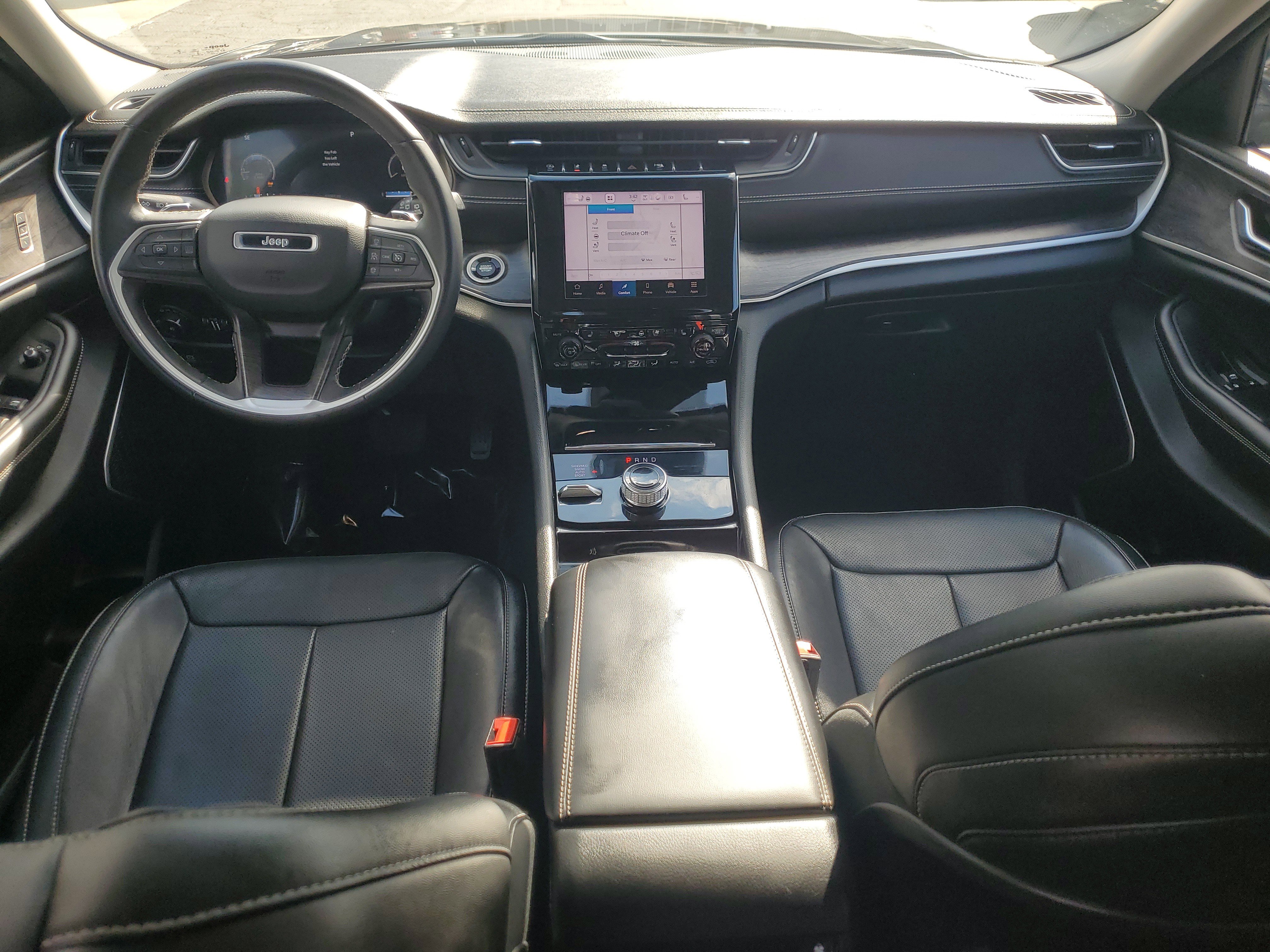 Used 2022 Jeep Grand Cherokee L Limited w/ Luxury Tech Group II image 15