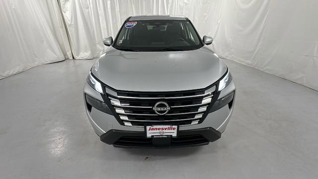 Certified 2025 Nissan Rogue SV image 8