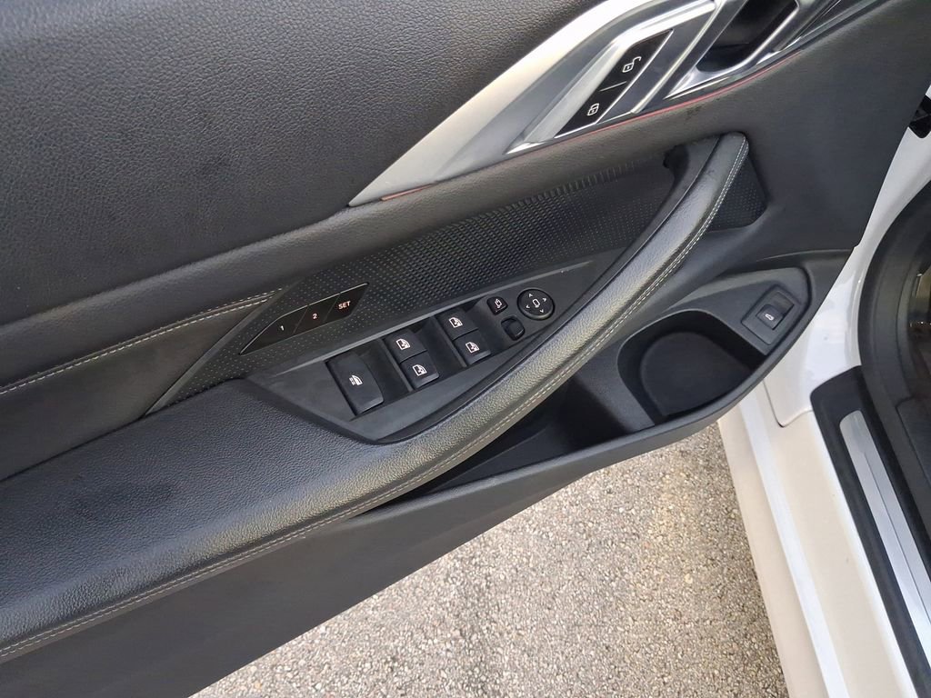 Used 2025 BMW 430i Convertible w/ Premium Package RWD image 12