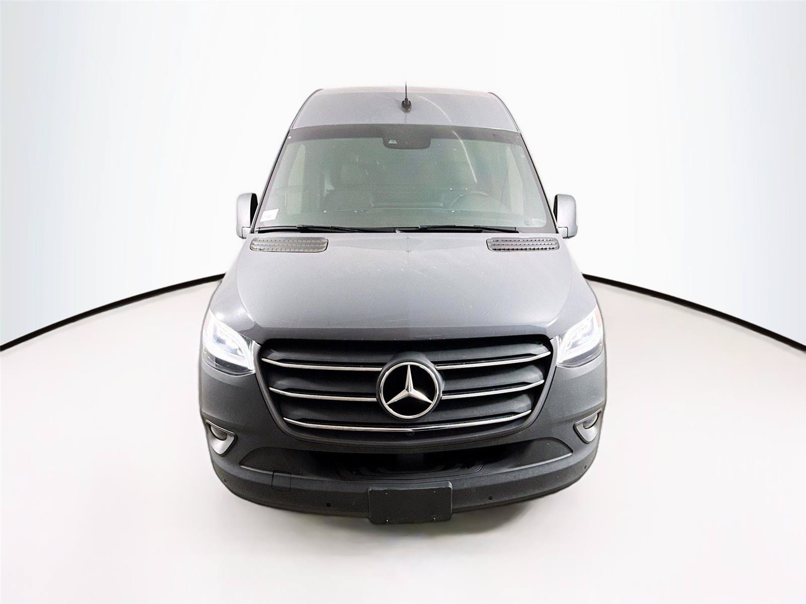 Used 2024 Mercedes-Benz Sprinter 2500 image 14