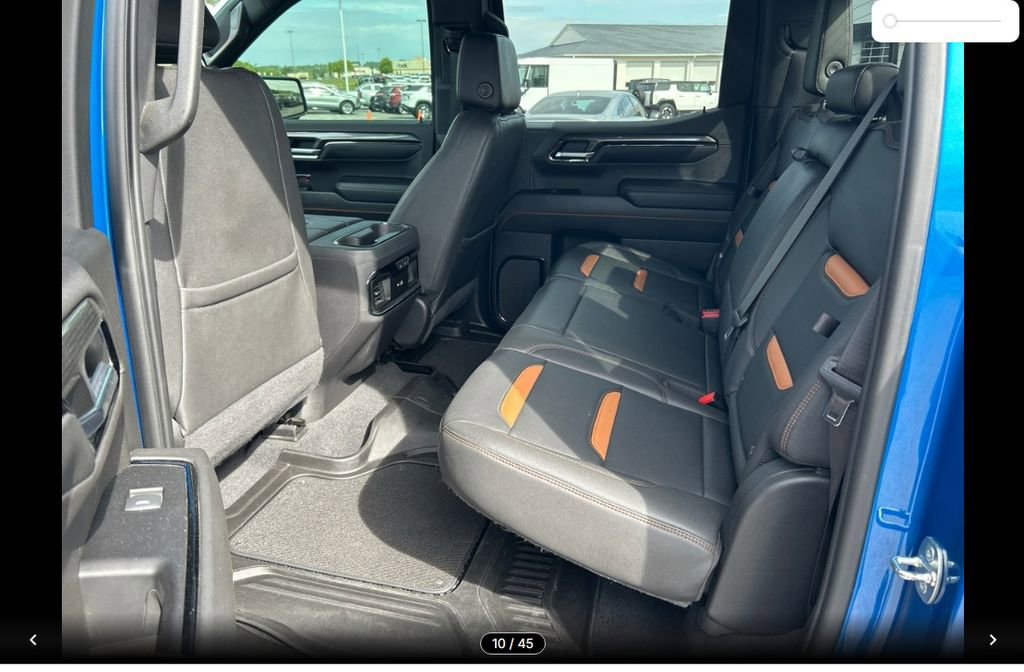 Used 2022 GMC Sierra 1500 AT4 w/ AT4 Preferred Package image 3