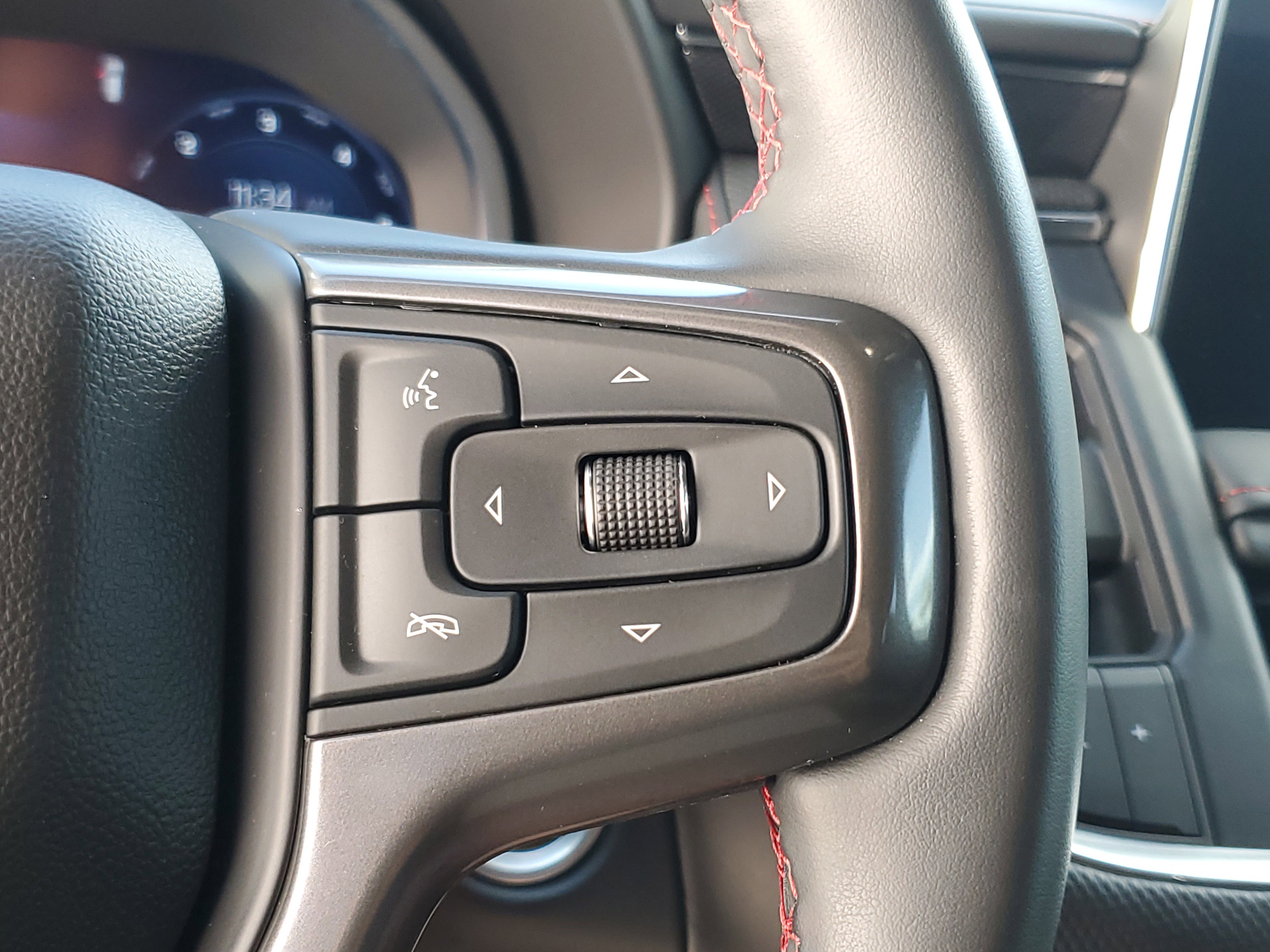 Used 2024 Chevrolet Tahoe RST RWD image 25