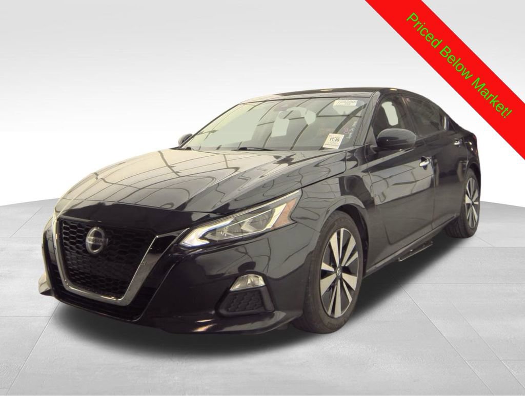 Used 2022 Nissan Altima 2.5 SV image 1