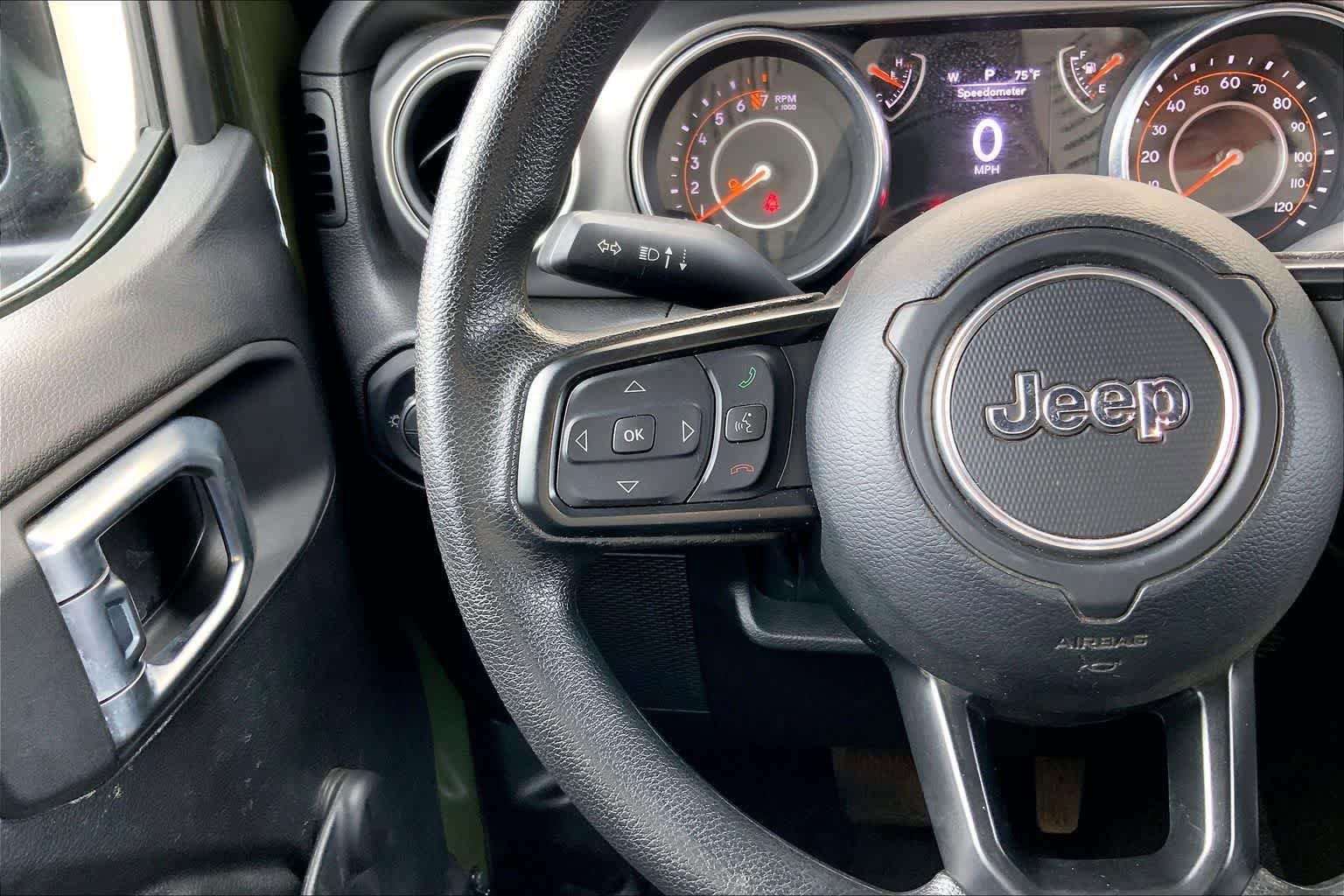 Used 2022 Jeep Gladiator Sport AWD/4WD image 24