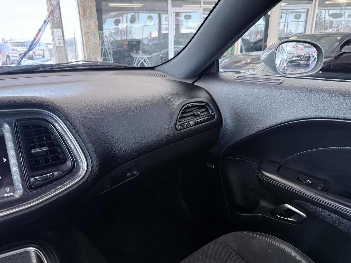 Used 2018 Dodge Challenger GT w/ GT Interior Package image 30