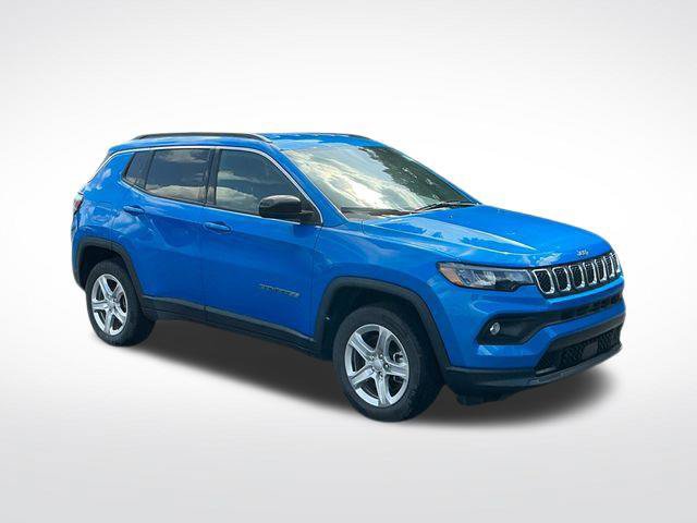 Used 2024 Jeep Compass Latitude AWD/4WD image 10